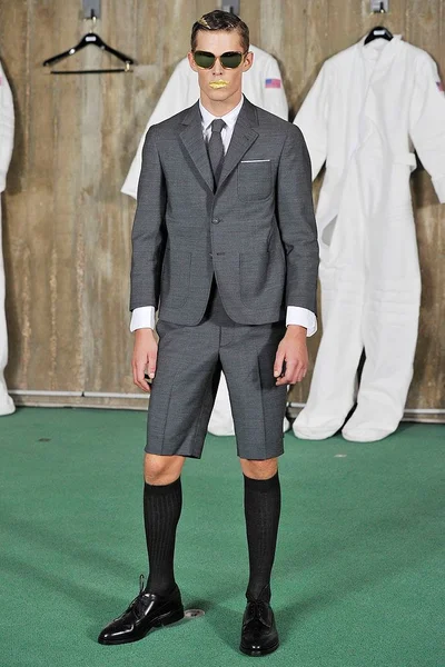 Look 3